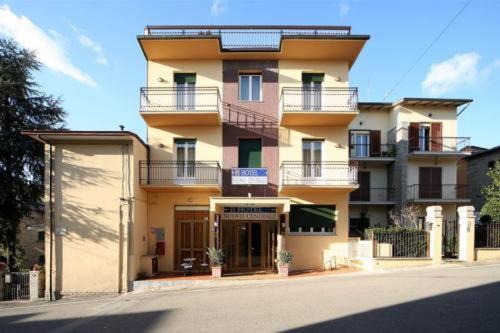 Il Centrale Cortona Bagian luar foto